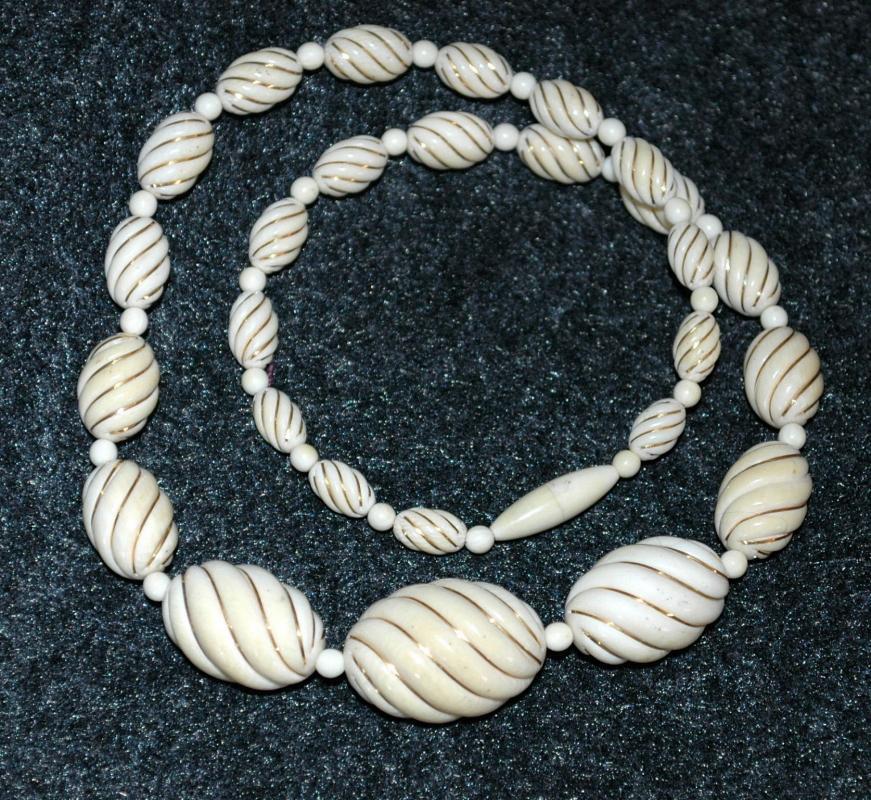 14K Gold & Antique Twisted Pre-Ban Ivory Beaded Necklace Estate Piece