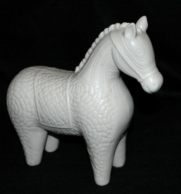 Ivory Porcelain Ceramic Tang Chinese War Horse Statue