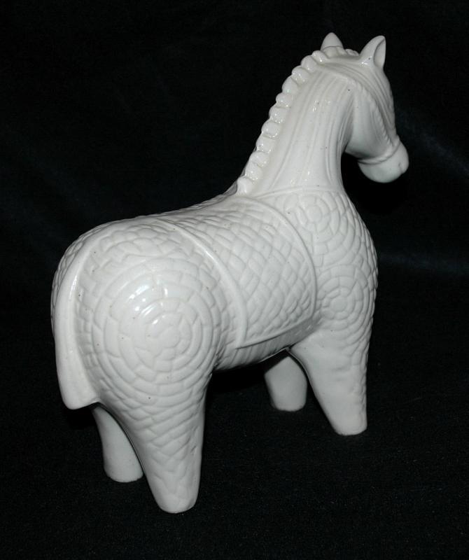 Ivory Porcelain Ceramic Tang Chinese War Horse Statue