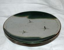 Toyo Japanese Stoneware Pottery Footed Shallow Bowl or Dish