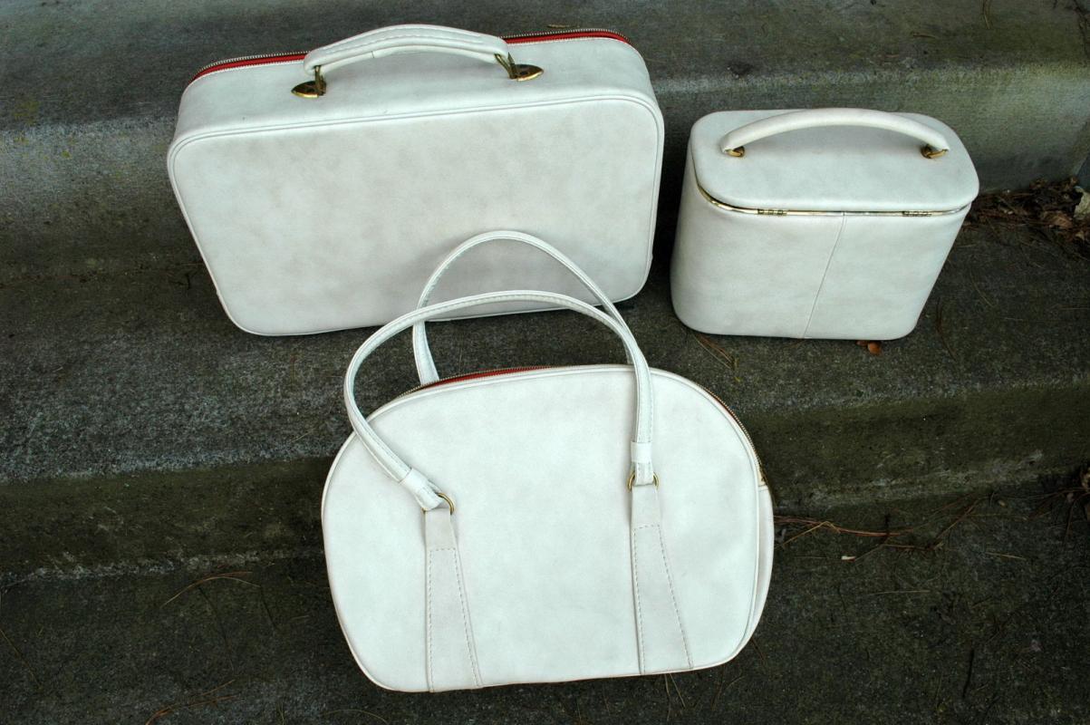 3 Piece Luggage Set Soft White Vinyl with Olive Green & Coral Stripe