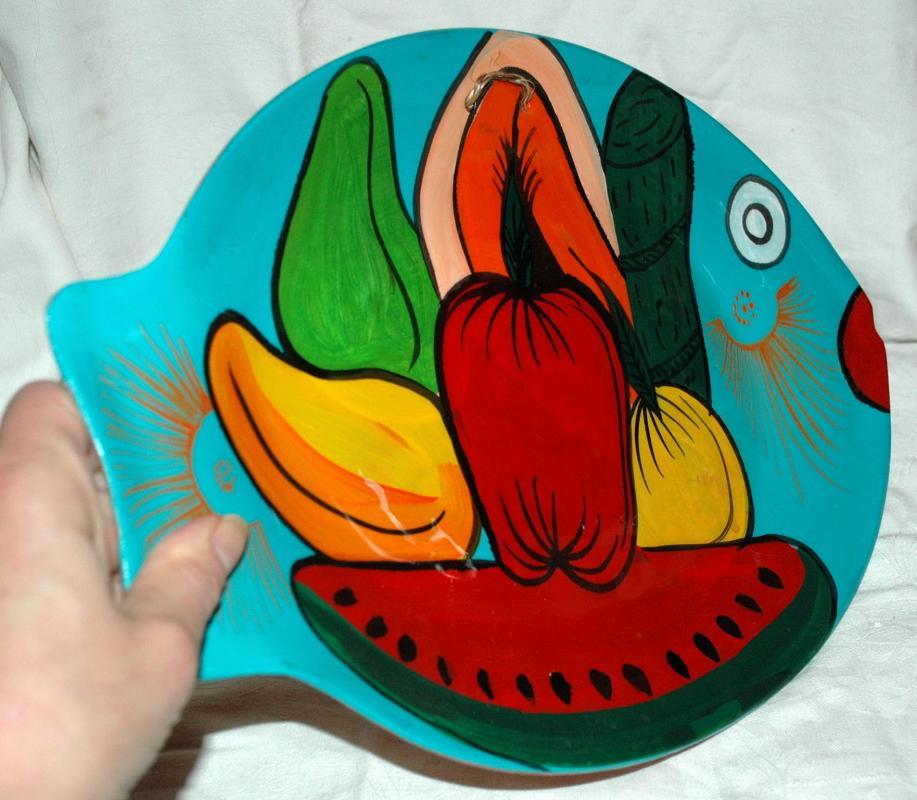 Mexican Folk Art Talavera Pottery Fish Platter Hand Crafted Wall Plate Brilliant Colorful Fruits