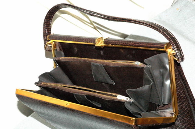 Crocodile Pattern Vintage Leather Purse