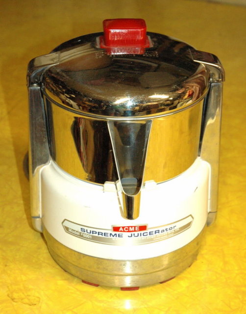 Vint. Acme JUICERator Powerful Juice extractor