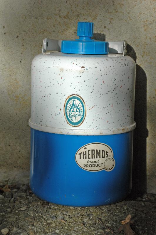 Vintage Keepsit Thermos Brand Jug Blue & White Speckled / Enamel Metal / Glass lined