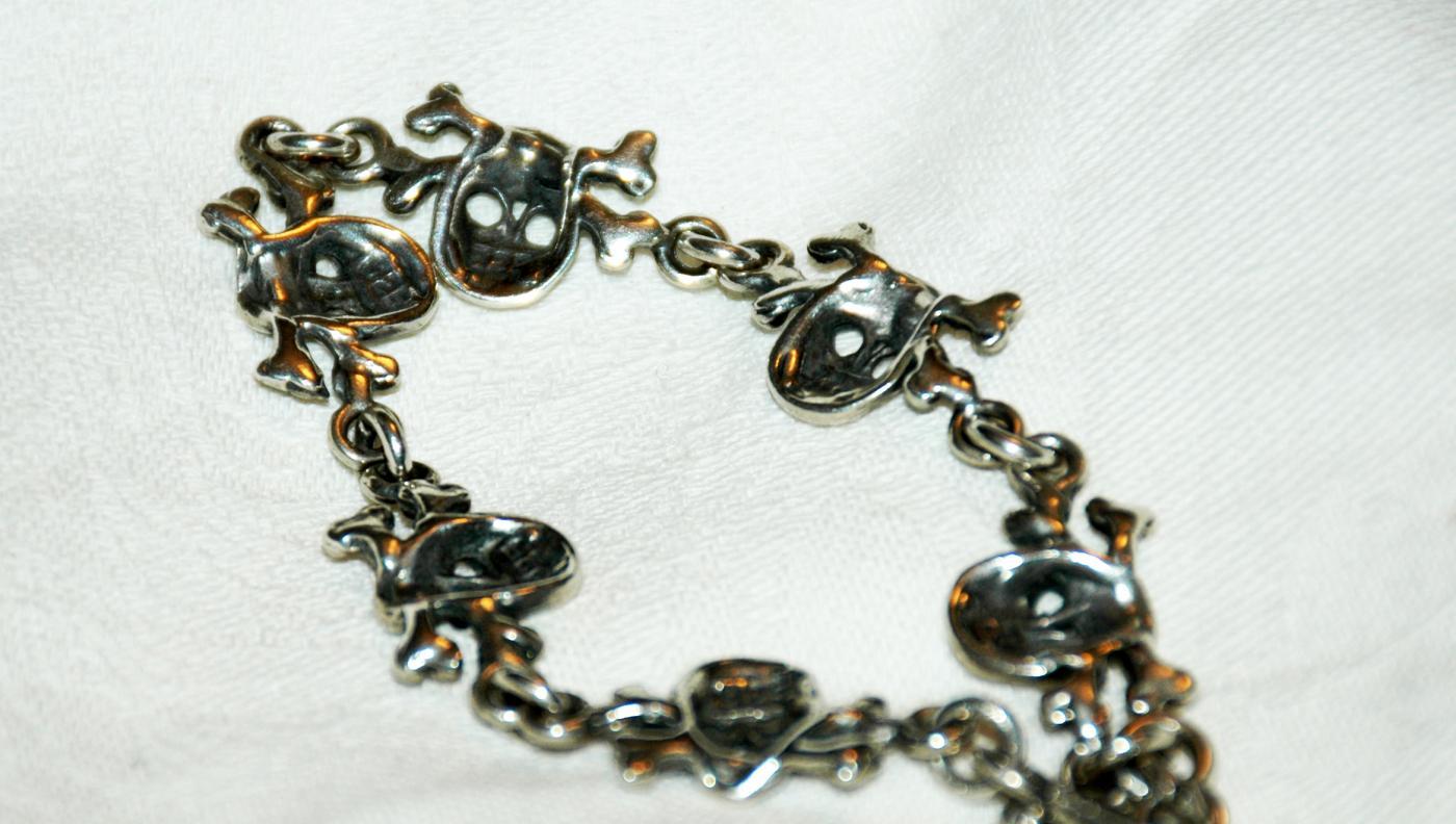 Skull and Crossbones Solid Sterling Silver Bracelet , Day of the Dead