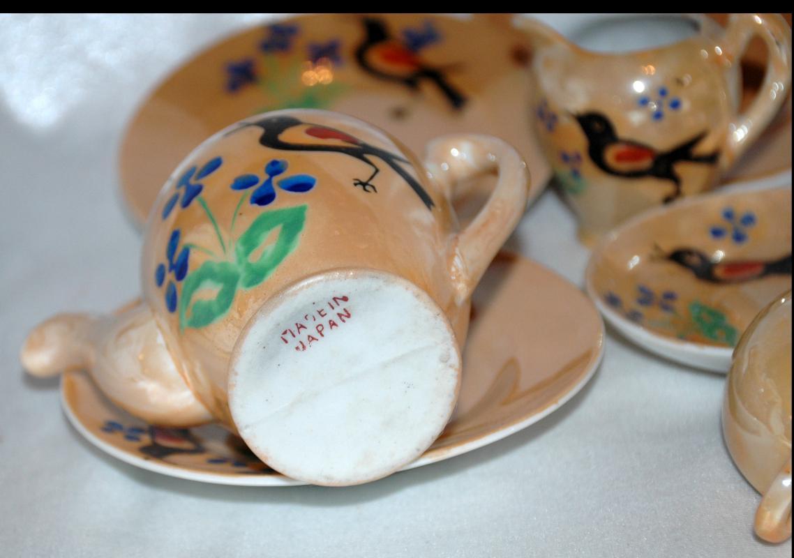 VINTAGE MINIATURE LUSTERWARE CHILD'S/DOLL TEA SET MADE IN JAPAN