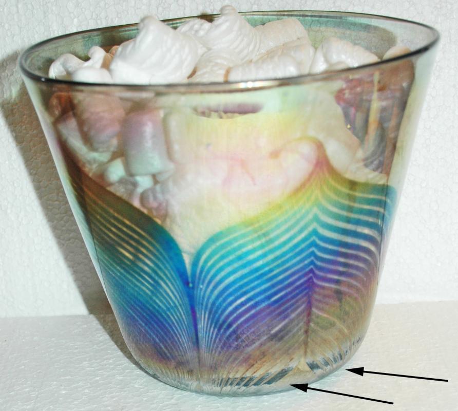 IRIDESCENT PULLED FEATHER GLASS ICE BUCKET BOWL, SIGNED DATED 1982 AND NUMBERED BLOWN ART GLASS