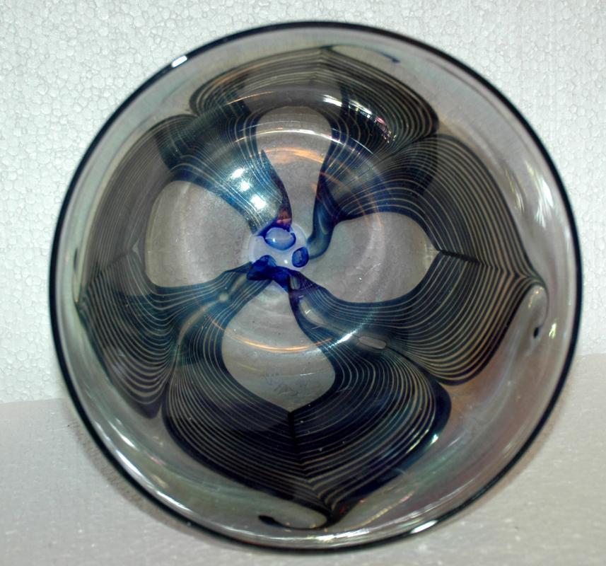 IRIDESCENT PULLED FEATHER GLASS ICE BUCKET BOWL, SIGNED DATED 1982 AND NUMBERED BLOWN ART GLASS