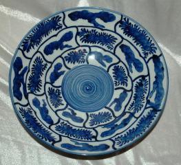 Japanese Kraak Style Large Porcelain Bowl with double foot ring