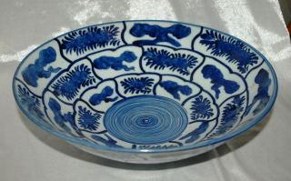 Japanese Kraak Style Large Porcelain Bowl with double foot ring