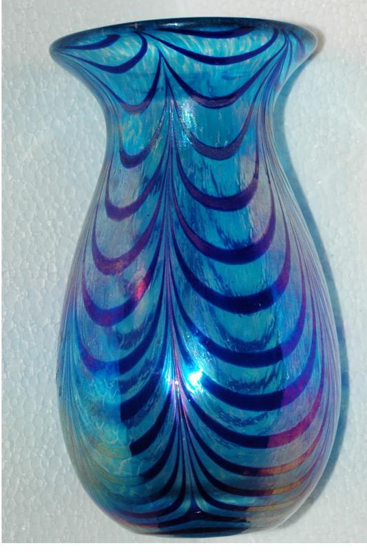 Iridescent Blue Pulled Feather Vase / Blown Glass Studio Art Glass