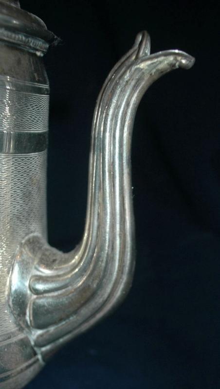 ANTIQUE MERIDEN B & COMPANY SILVER PLATE TEA POT TEAPOT OR COFFEE SERVER #615