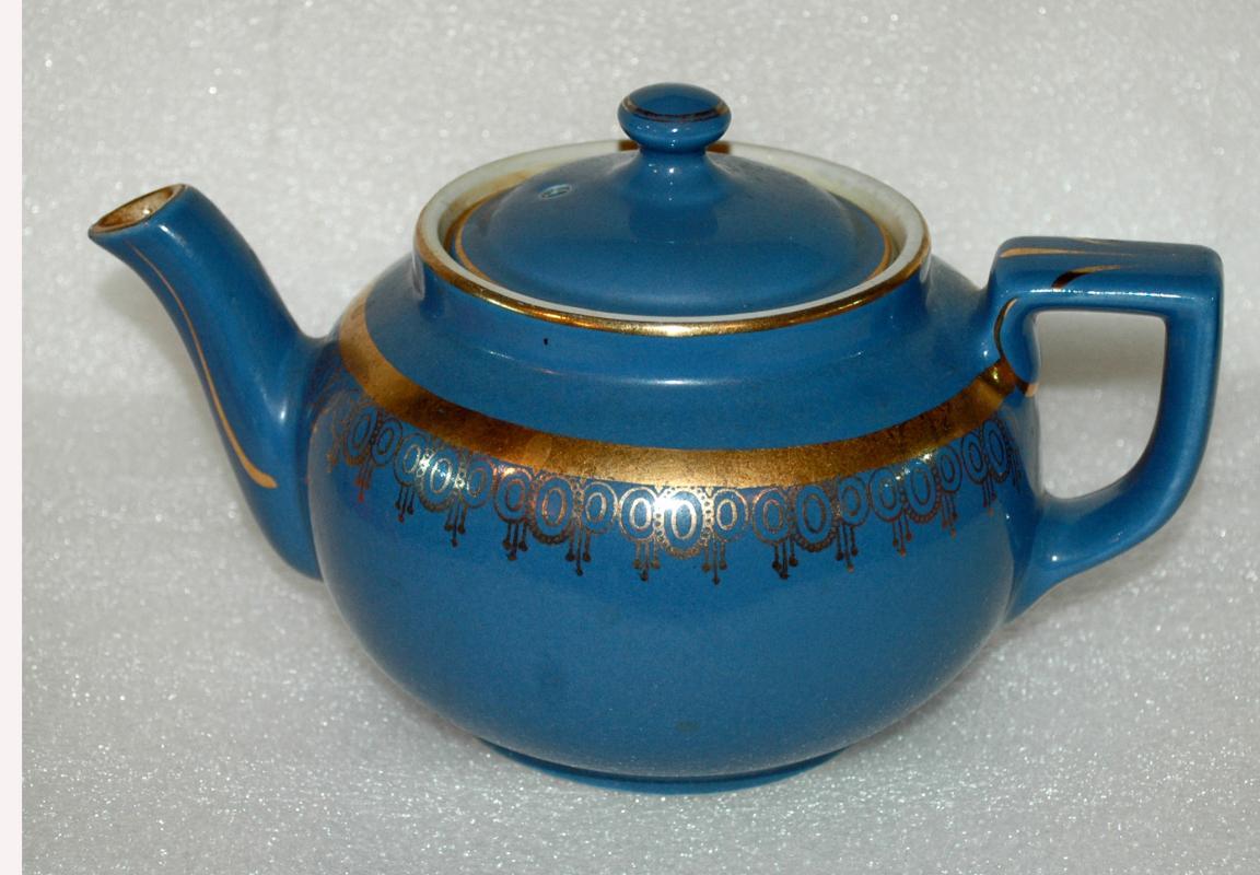Hall Teapot Blue with Gold Trim