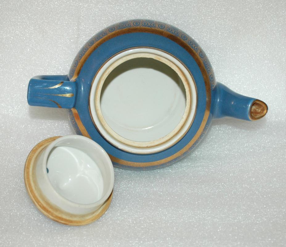 Hall Teapot Blue with Gold Trim