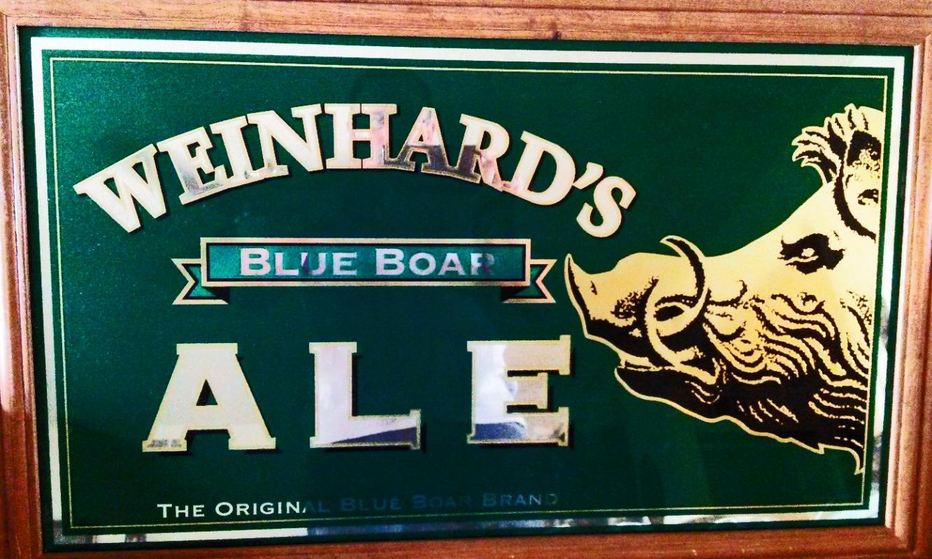 Weinhards 1981 Boars Head Blue Boar ALE Beer Mirrored Sign
