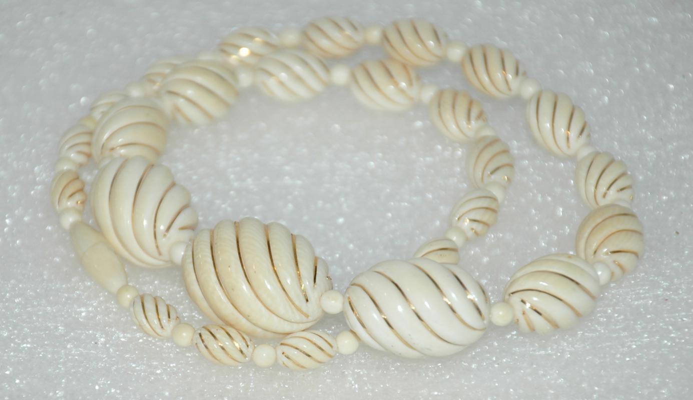 14K Gold & Antique Twisted Pre-Ban Ivory Beaded Necklace Estate Piece