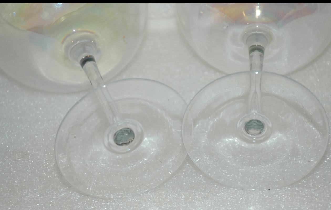 2 Dorothy Thorpe Crystal Bubble Clear Iridescent Wine Glass - Mint Vintage 1960s