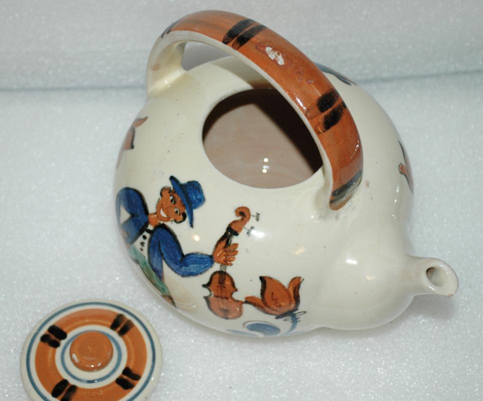 Ethnic Folk Art Pudgy Tea Pot Teapot From Denmark Mandolin / Fiddle Players Signed Marra 35
