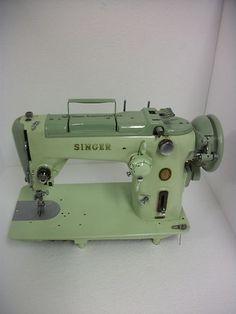 INDUSTRIAL STRENGTH SINGER 319W SEWING MACHINE with Booklet