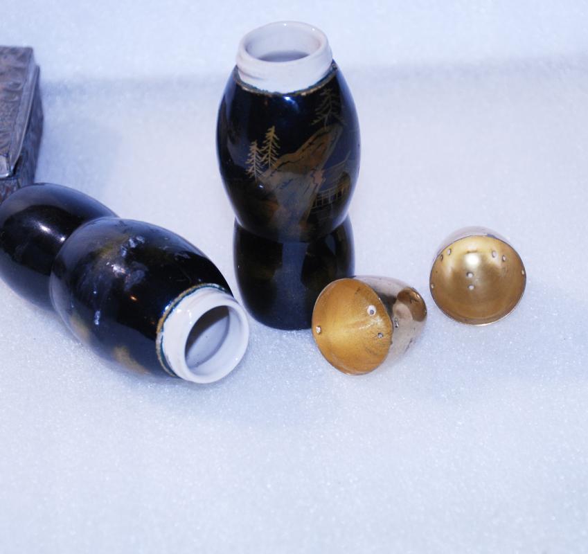 Vintage Chinese Black with gold / Green Shimmering paint lacqure salt pepper shakers