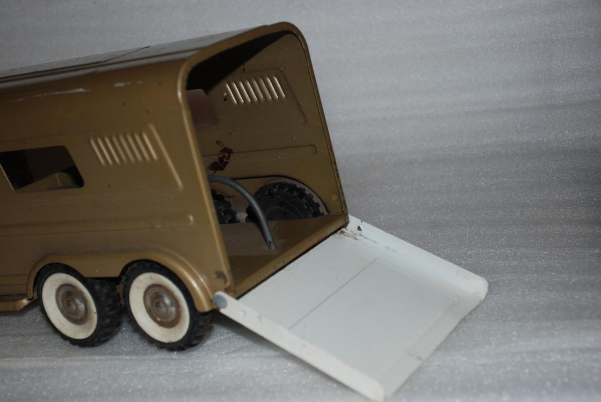 Structo Vista Dome Horse Van Trailer Pressed Steel Vintage 1960s Toy