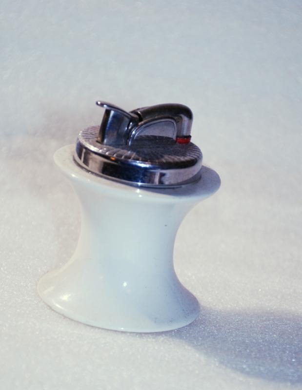 Evans Bone China Table Lighter Hour Glass Shape with Gold Wheat
