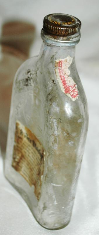 Antique Whisky Bottle Rustic Straight / Penna. Spirituous and Vinous LiquorTax Paid