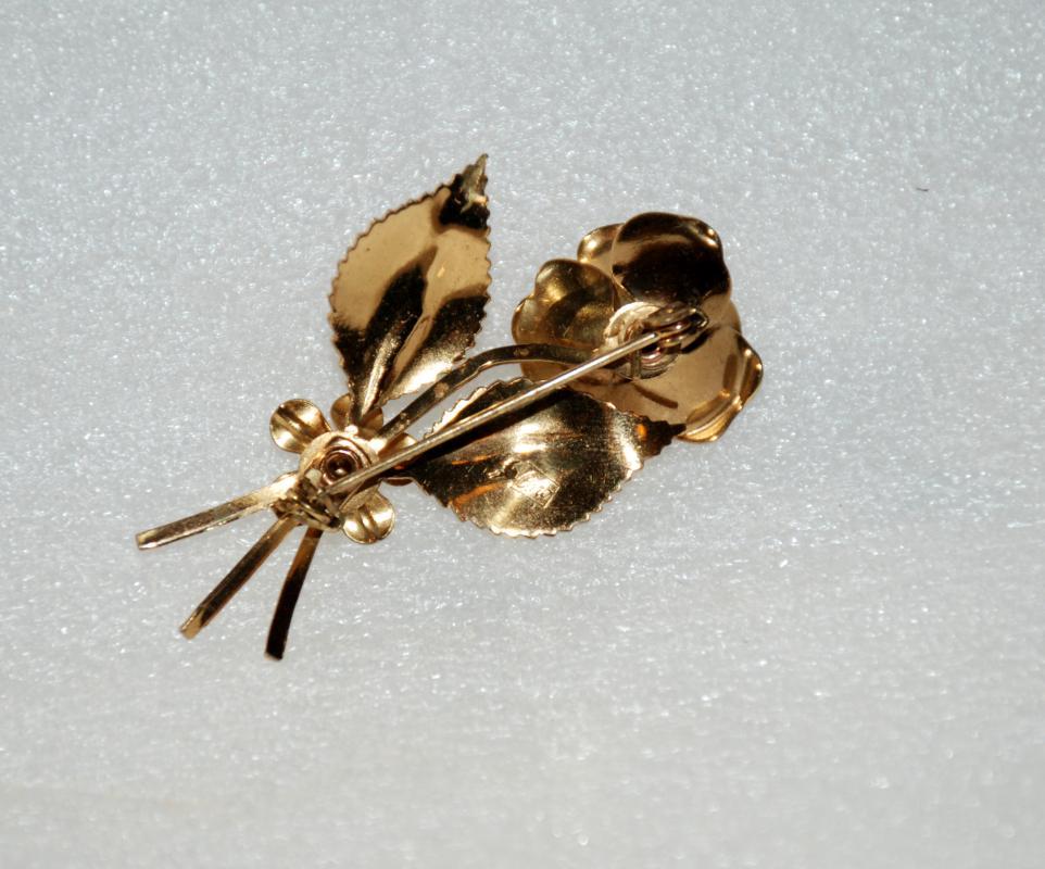 Coro Gold Tone Rose & Flower Brooch Pin