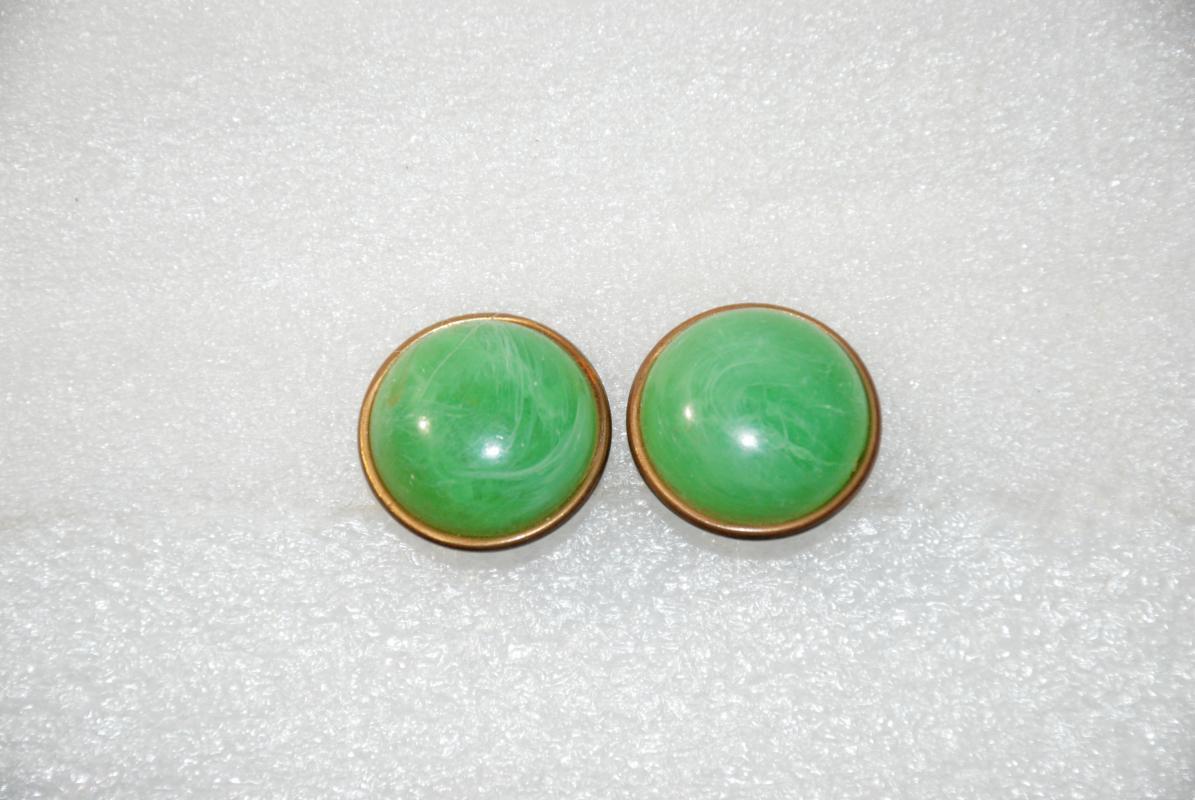 Vintage Faux Jadeite Green Marbled Lucite Plastic Dome Clip On Earrings