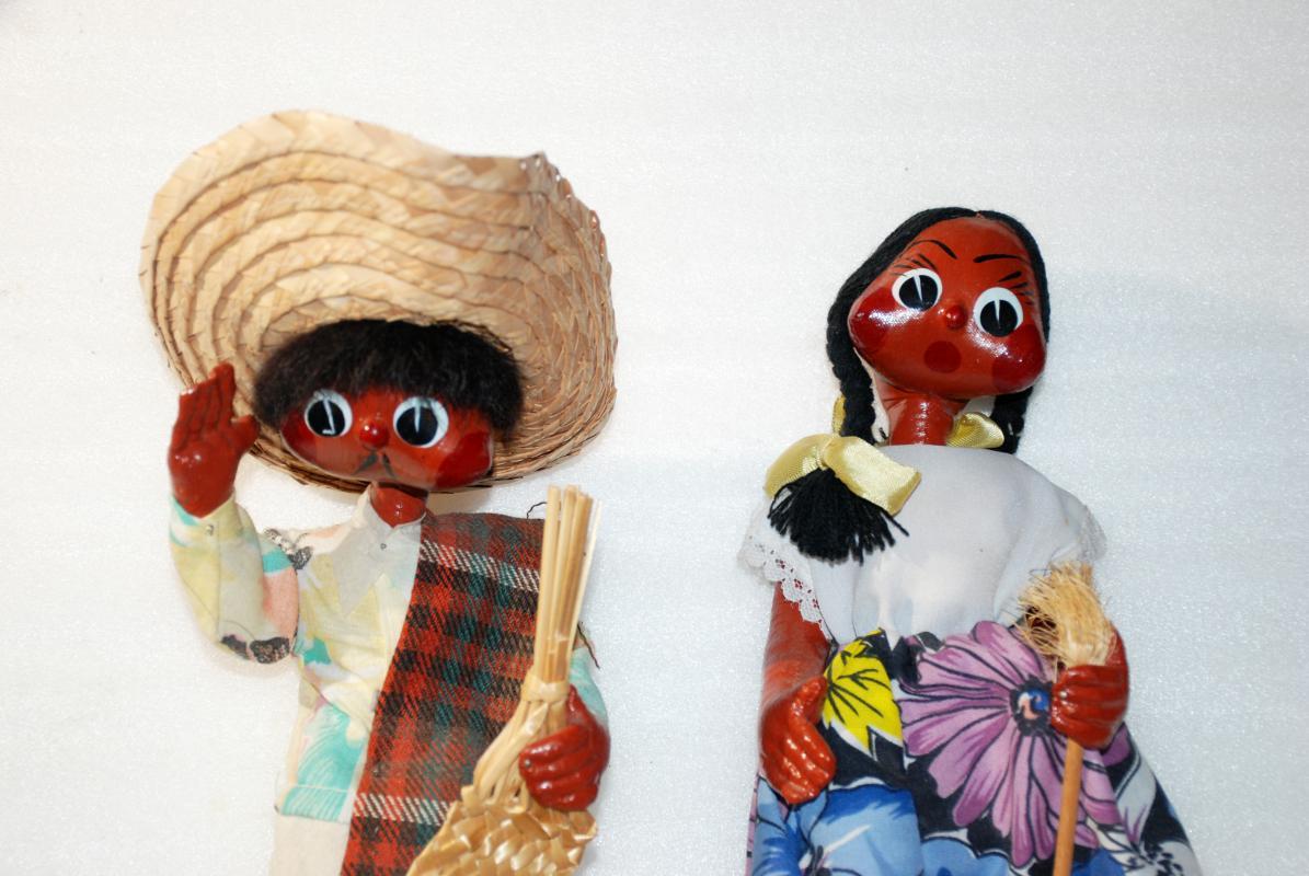 Old Mexican Folk Art Papier Mache Gourd Toluca Dolls Boy & Girl Jointed