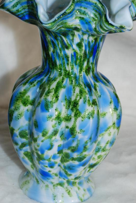 Vintage Fenton Art Glass Vase Vasa Murrhina Blue Green Aventurine Ruffle Scallop