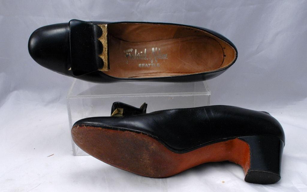 Cole Haan Leather Black Tassel Loafers, Women size 9.5 B , Vintage