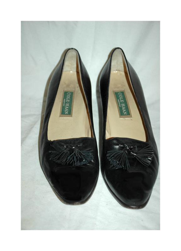 Cole Haan Leather Black Tassel Loafers, Women size 9.5 B , Vintage