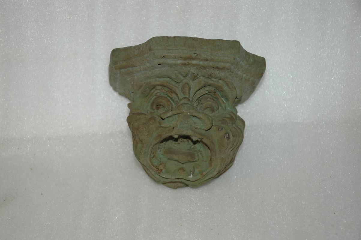 Gargoyle Face Creature Wall Shelf