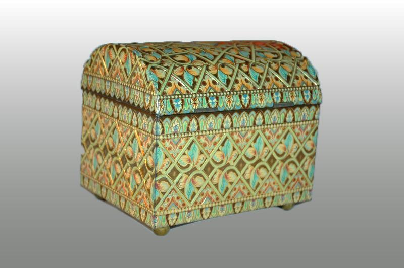 BARET WARE ENGLAND TIN Treasure Chest VINTAGE EMBOSSED Trinket box or Tea Tin
