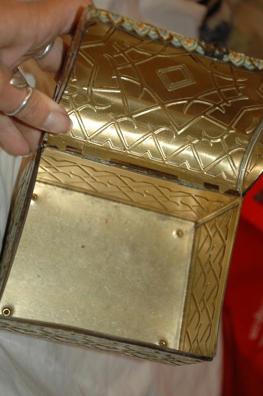 BARET WARE ENGLAND TIN Treasure Chest VINTAGE EMBOSSED Trinket box or Tea Tin