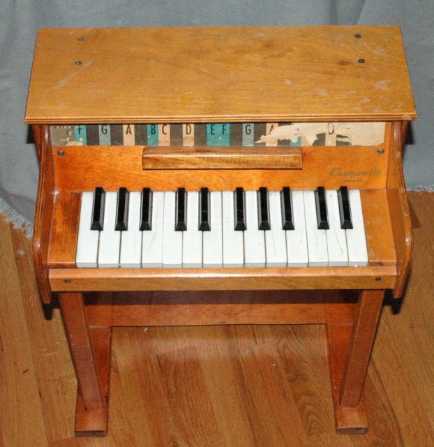 Vintage Toy Upright Piano - Casspinette