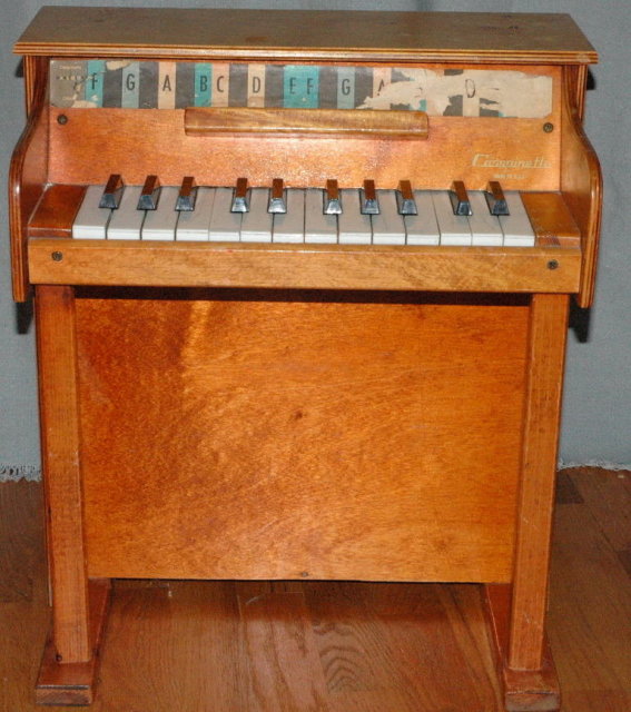 Vintage Toy Upright Piano - Casspinette