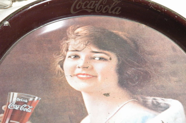 Vintage Oval Coca -Cola Tray from the 1970's