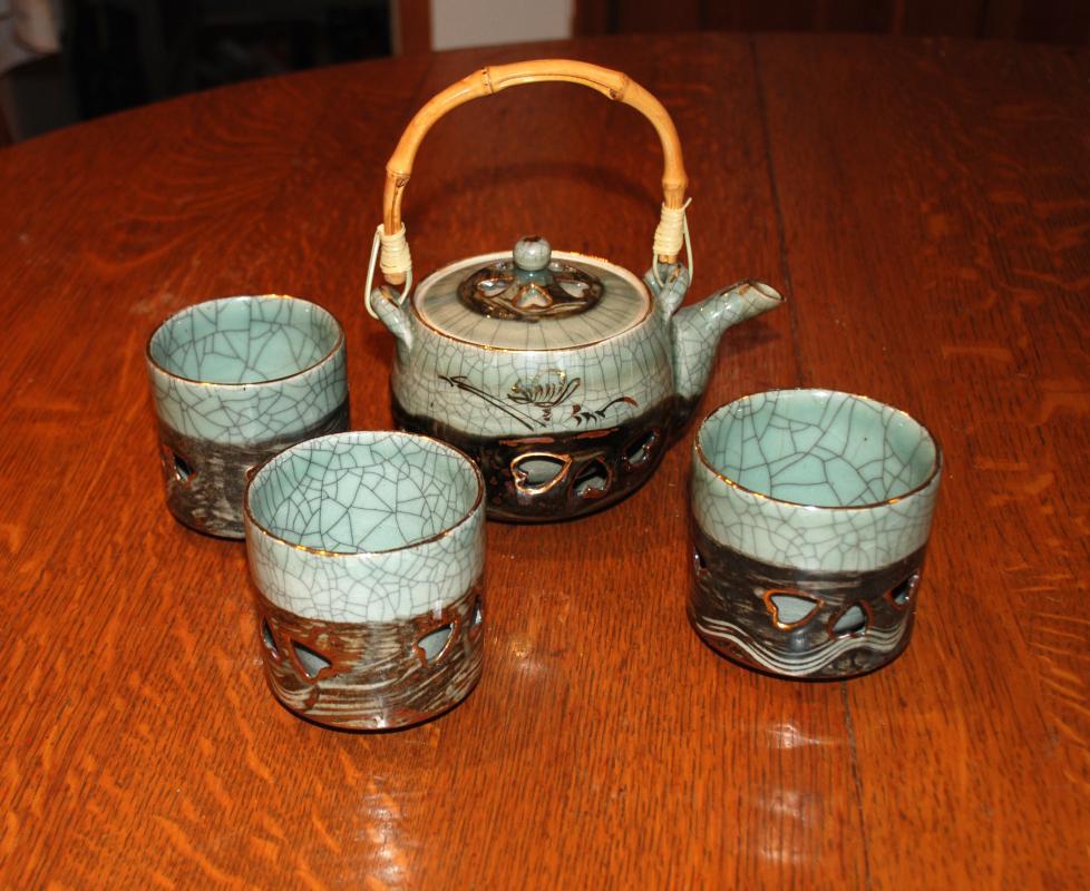 VINTAGE JAPANESE SOMAYAKI DOUBLE WALL GREEN TEA POT Galloping horse / HEART AOHIBI CERAMIC with 3 matching cups
