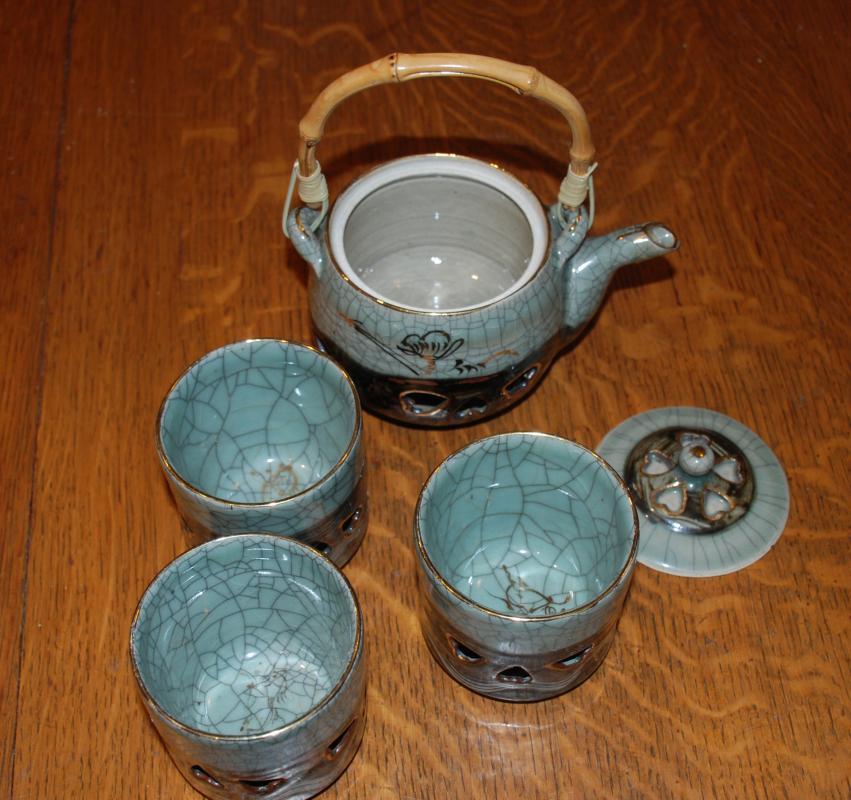 VINTAGE JAPANESE SOMAYAKI DOUBLE WALL GREEN TEA POT Galloping horse / HEART AOHIBI CERAMIC with 3 matching cups
