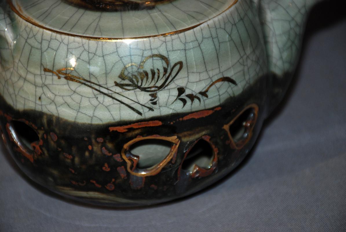 VINTAGE JAPANESE SOMAYAKI DOUBLE WALL GREEN TEA POT Galloping horse / HEART AOHIBI CERAMIC with 3 matching cups