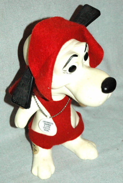 Vintage Plastic Beagle Dog Bank Deputy Dawg