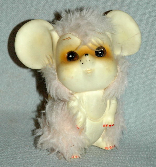 Vintage Kamar 1970 Girly Mouse