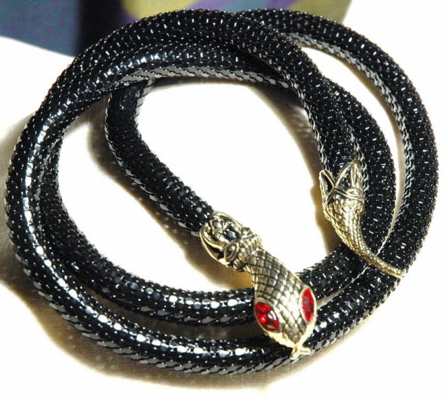 Black & Goldtone Snake Belt with Red Eyes * PRCE REDUCED !**