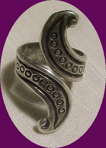 Sterling Silver Old Taxco Ring with Eagle Mark * PRICE REDUDED ! **