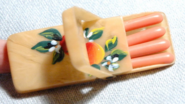 Little Vintage Souvenir Travel Manicure Set in Celluloid Box , Tampa Florida