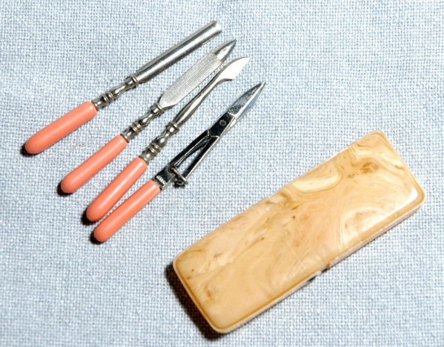 Little Vintage Souvenir Travel Manicure Set in Celluloid Box , Tampa Florida