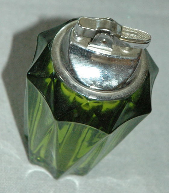 RETRO Heavy Peridot / Green Olive colored Glass Cigarett Lighter